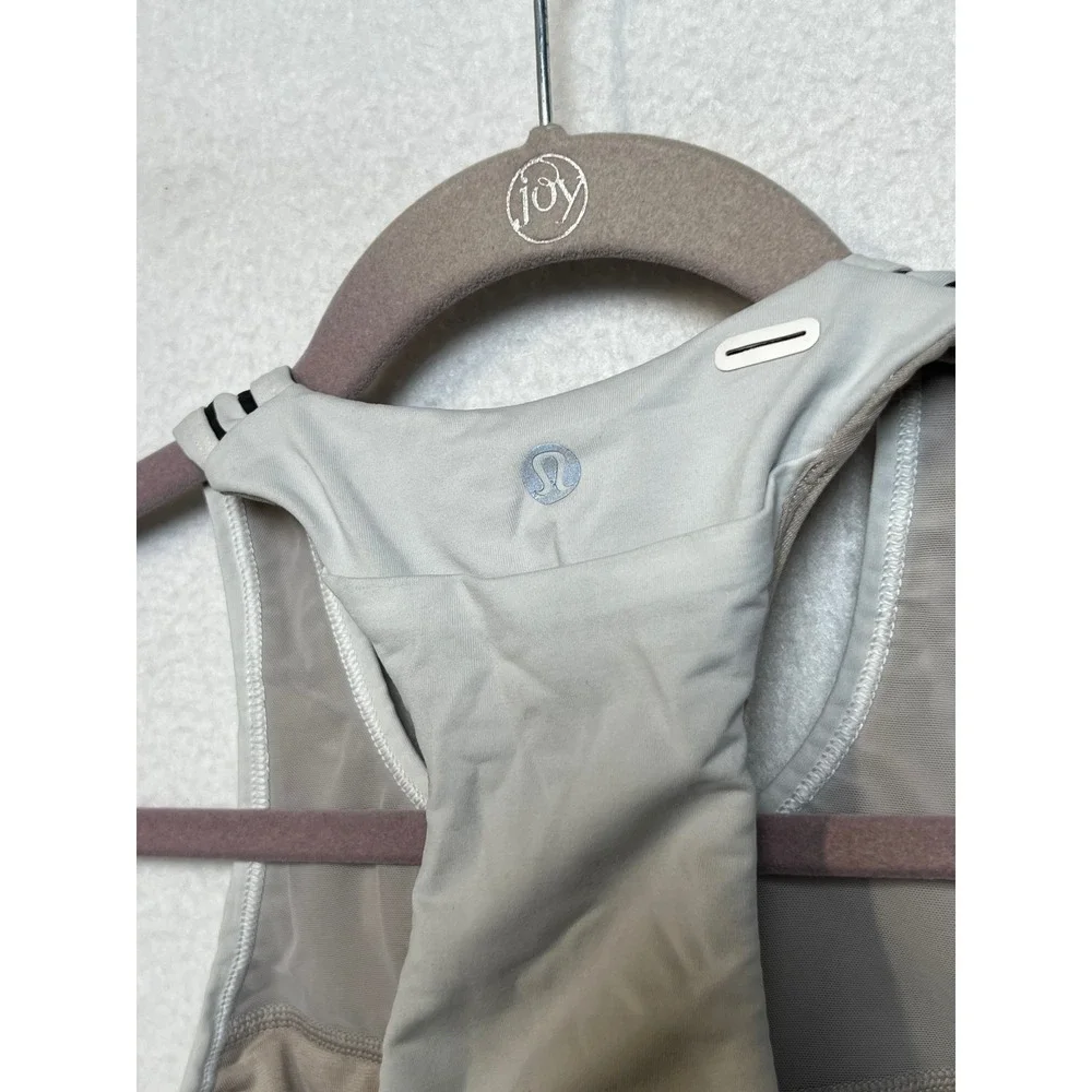 Lululemon Womens Sports Bra Racerback Cutout 4 White Yoga Athletic Gym Workout